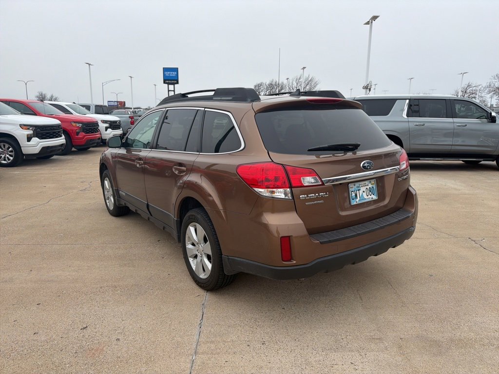 Used 2011 Subaru Outback 2.5i Limited image 7