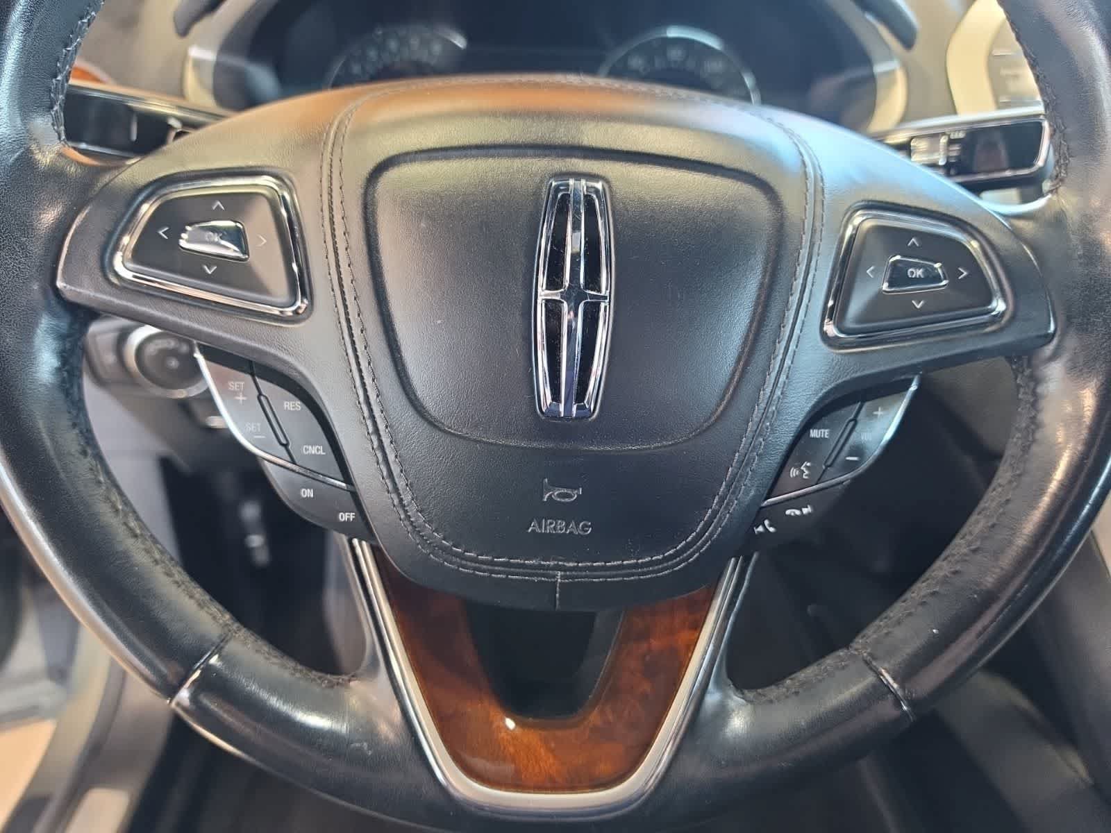 Used 2017 Lincoln MKZ Select AWD/4WD image 21