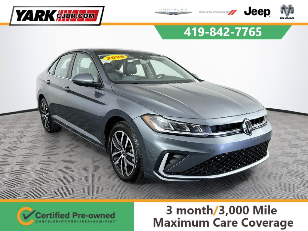 Used 2025 Volkswagen Jetta SE