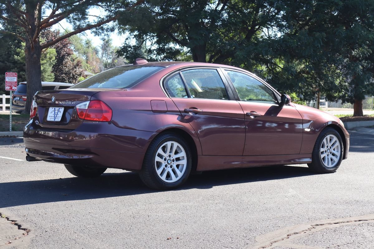 Used 2006 BMW 325xi Sedan AWD/4WD image 5