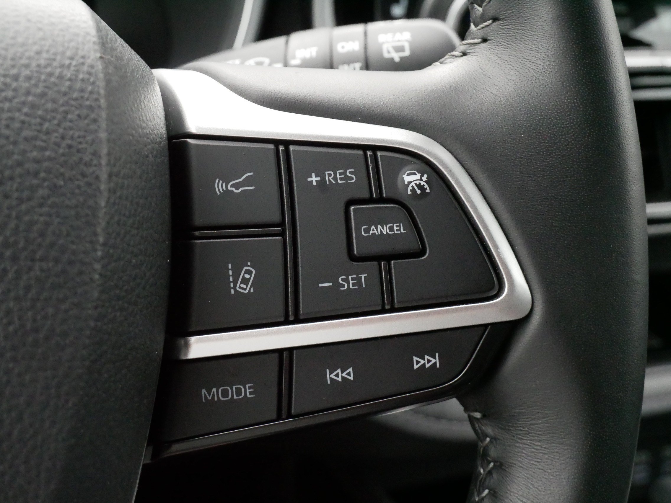 Certified 2025 Toyota Highlander XSE AWD/4WD image 26