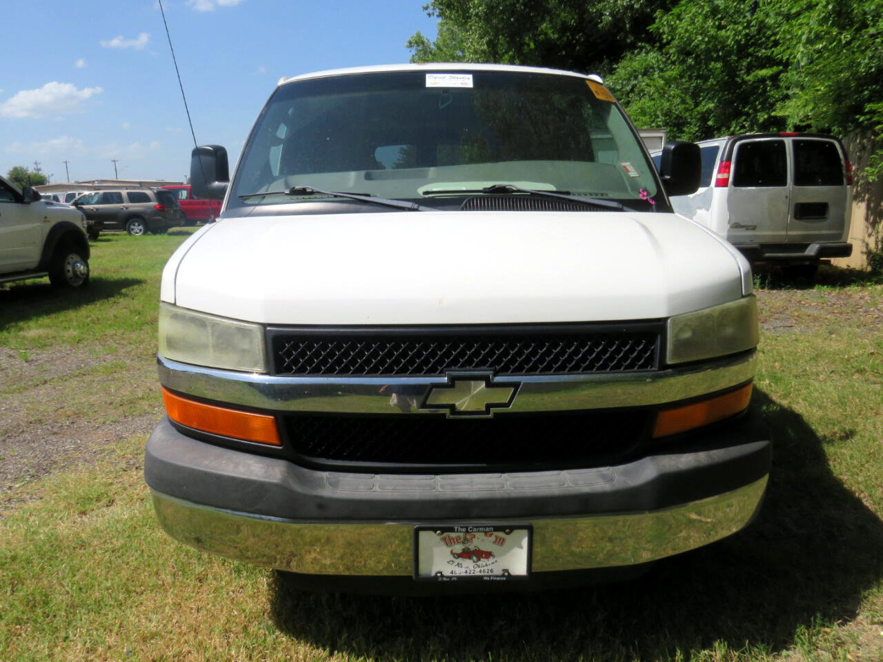 Used 2004 Chevrolet Express 3500 3500 Extended w/ LS Preferred Equipment Group image 2
