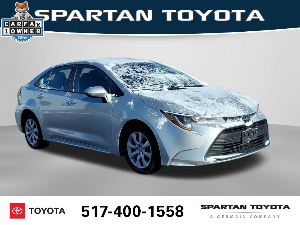 Used 2023 Toyota Corolla LE image 5