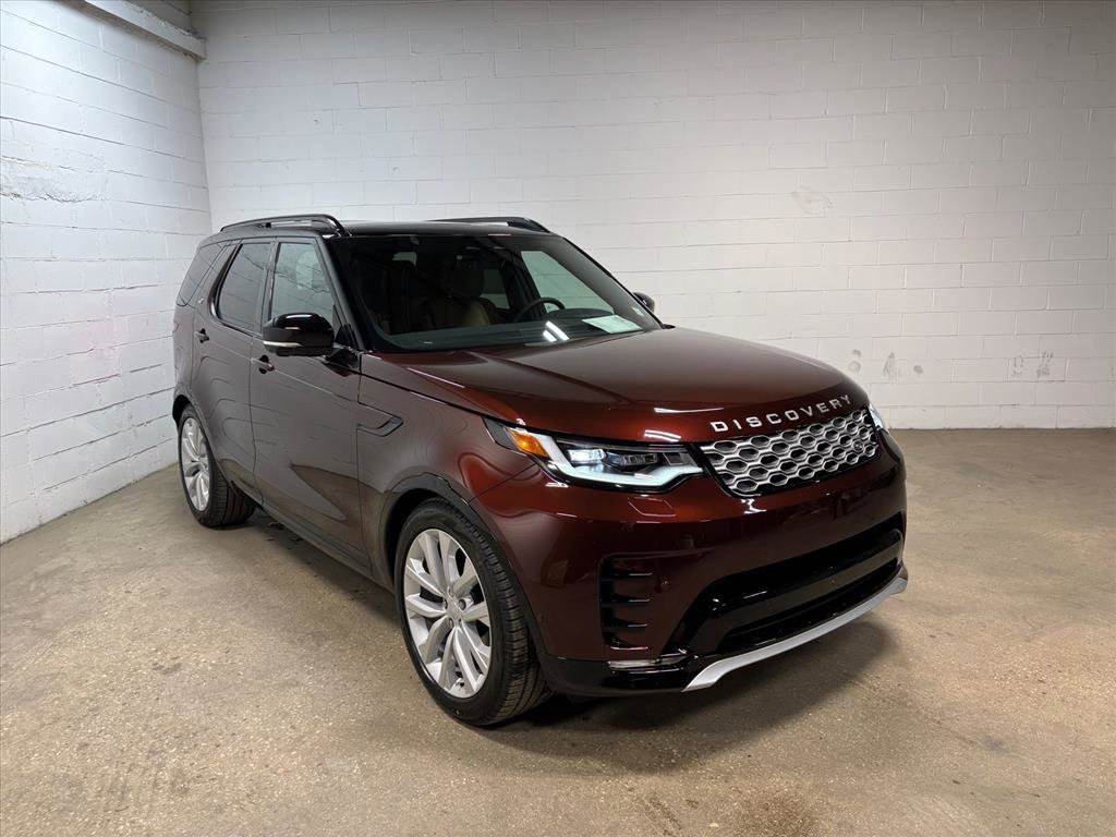New 2026 Land Rover Discovery Limited Edition image 4