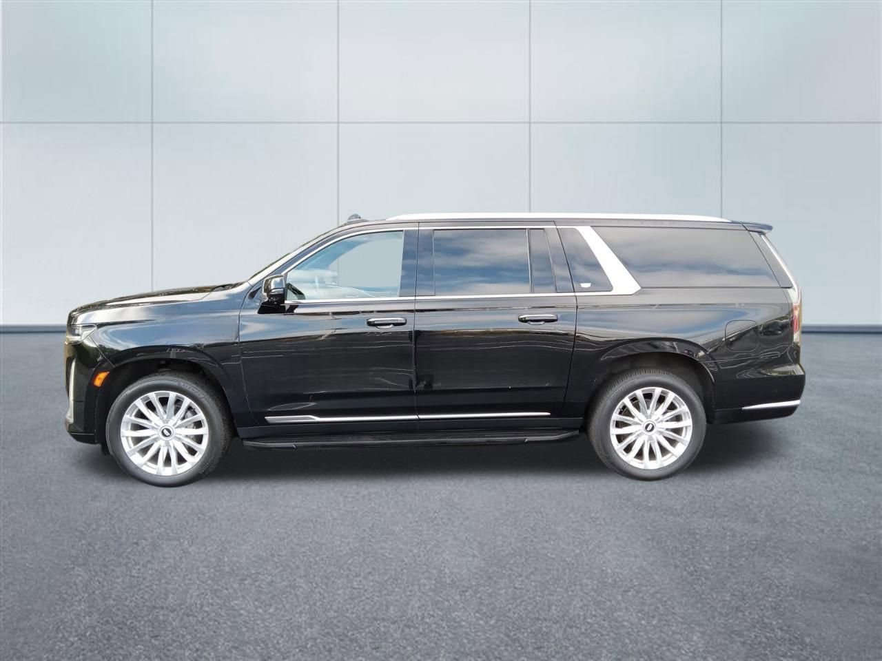 Used 2021 Cadillac Escalade ESV Luxury image 2