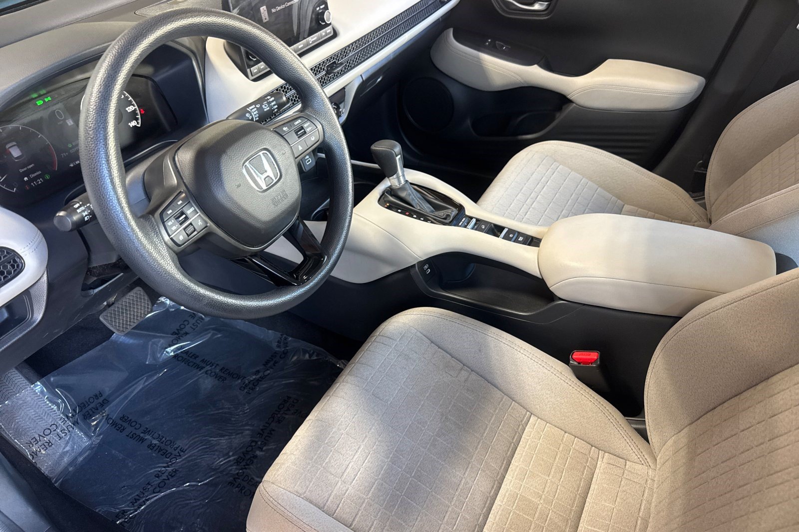 Used 2024 Honda HR-V LX image 4