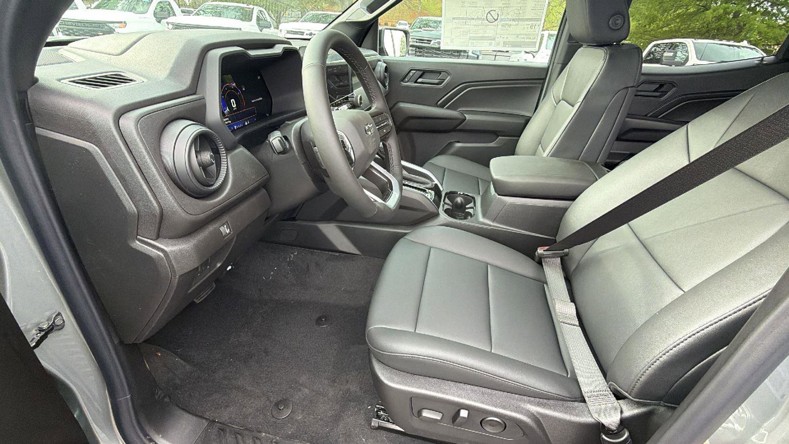 Used 2026 Chevrolet Colorado Trail Boss AWD/4WD image 13