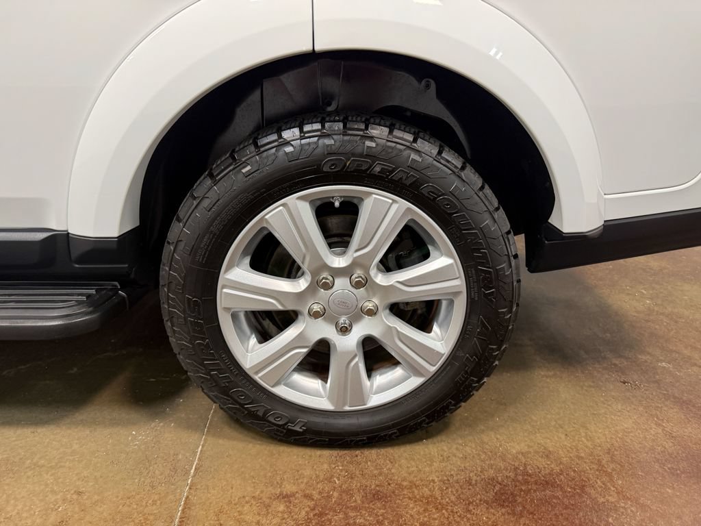Used 2016 Land Rover LR4 HSE AWD/4WD image 94