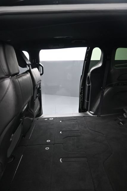 Certified 2025 Chrysler Pacifica Select AWD/4WD image 8