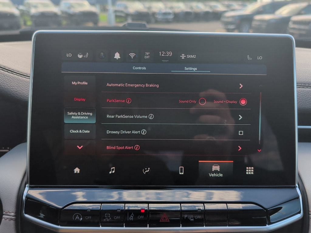 New 2026 Jeep Compass Limited AWD/4WD image 36