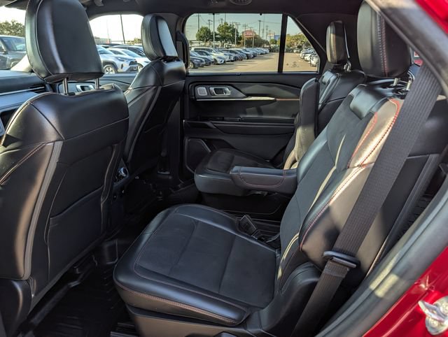 Used 2025 Ford Explorer ST AWD/4WD image 30