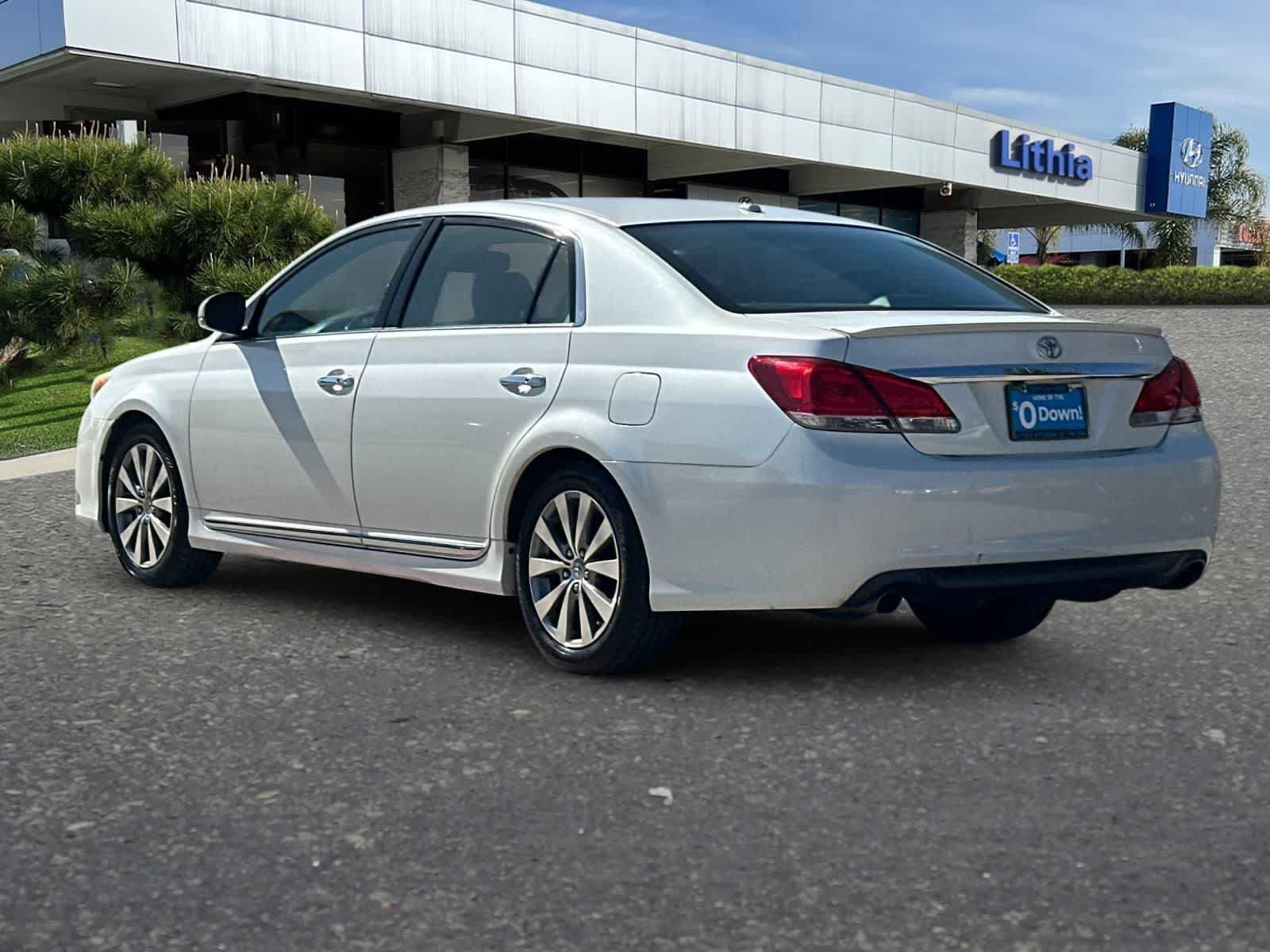 Used 2011 Toyota Avalon Limited FWD image 7