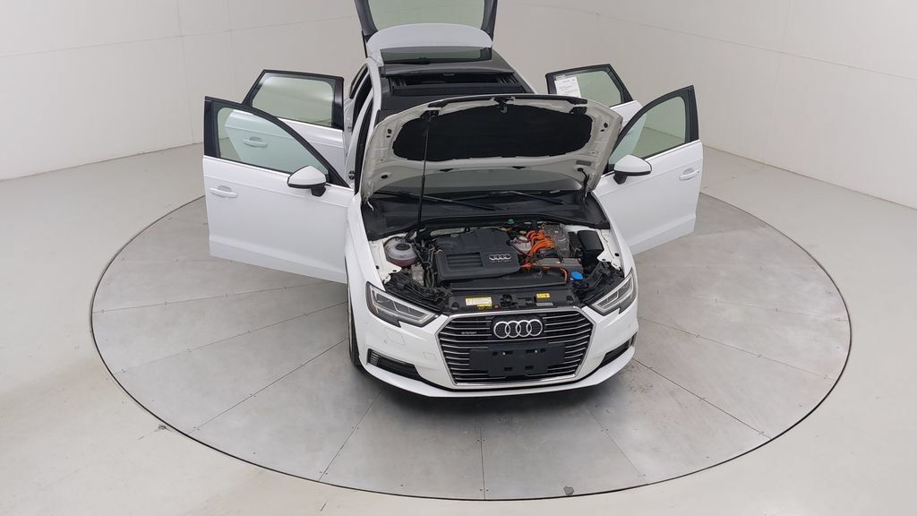 Used 2018 Audi A3 e-tron Prestige w/ Prestige Package FWD image 46
