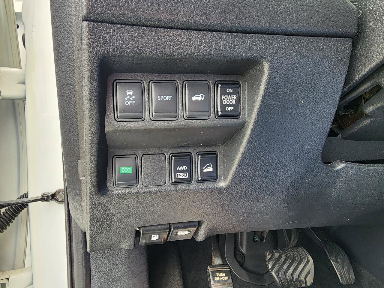 Used 2016 Nissan Rogue SL AWD/4WD image 19