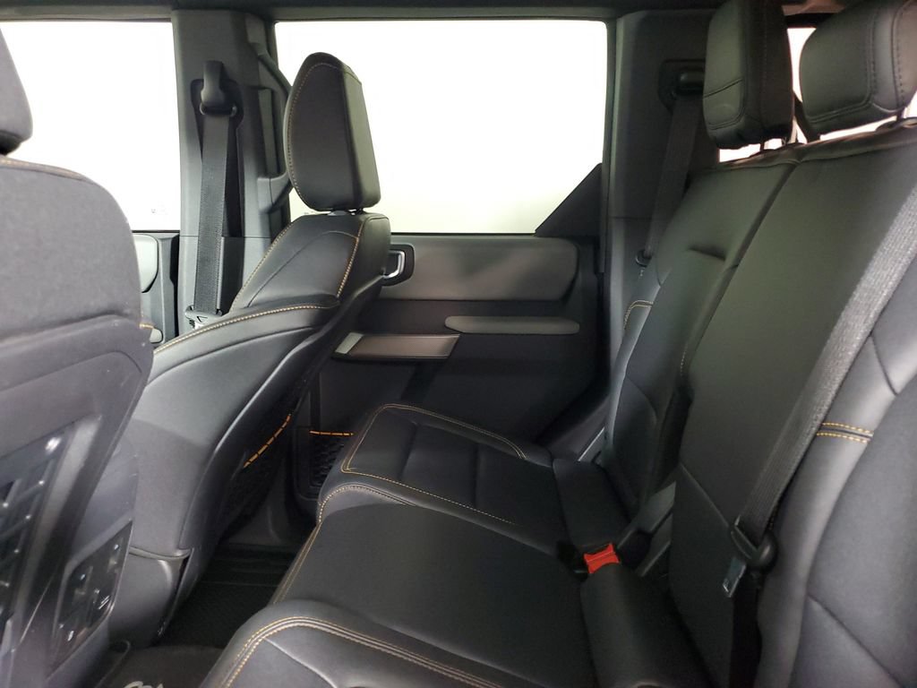 Used 2023 Ford Bronco Badlands AWD/4WD image 10