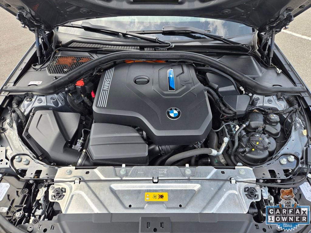 Used 2023 BMW 330e w/ Driving Assistance Package RWD image 18