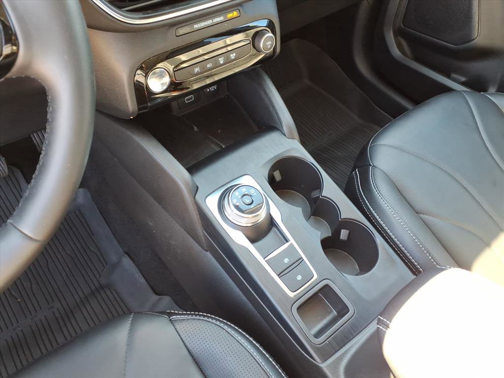 Used 2025 Ford Escape SE w/ PHEV Premium Package image 16