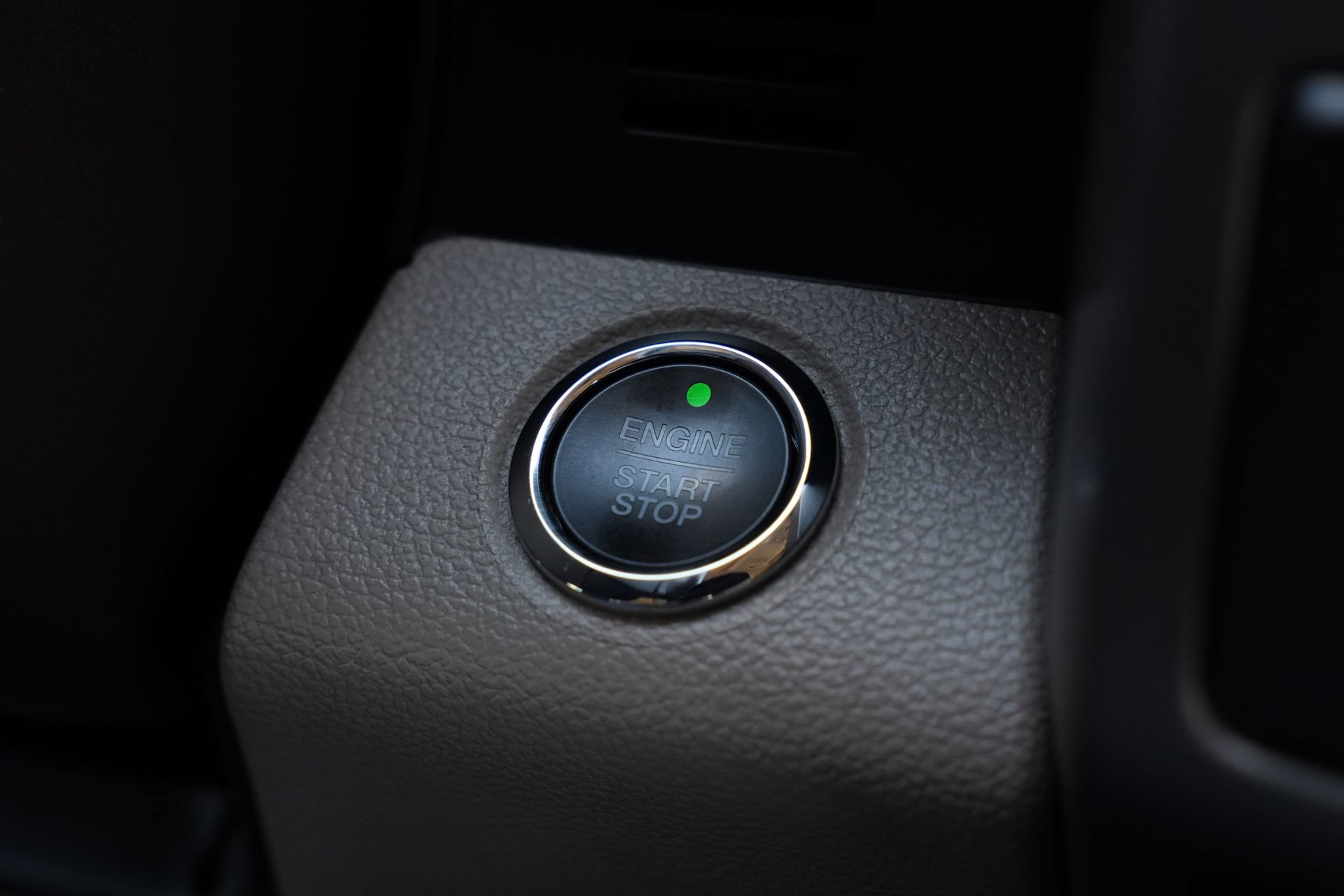 Used 2020 Ford F150 Limited w/ Trailer Tow Package image 15