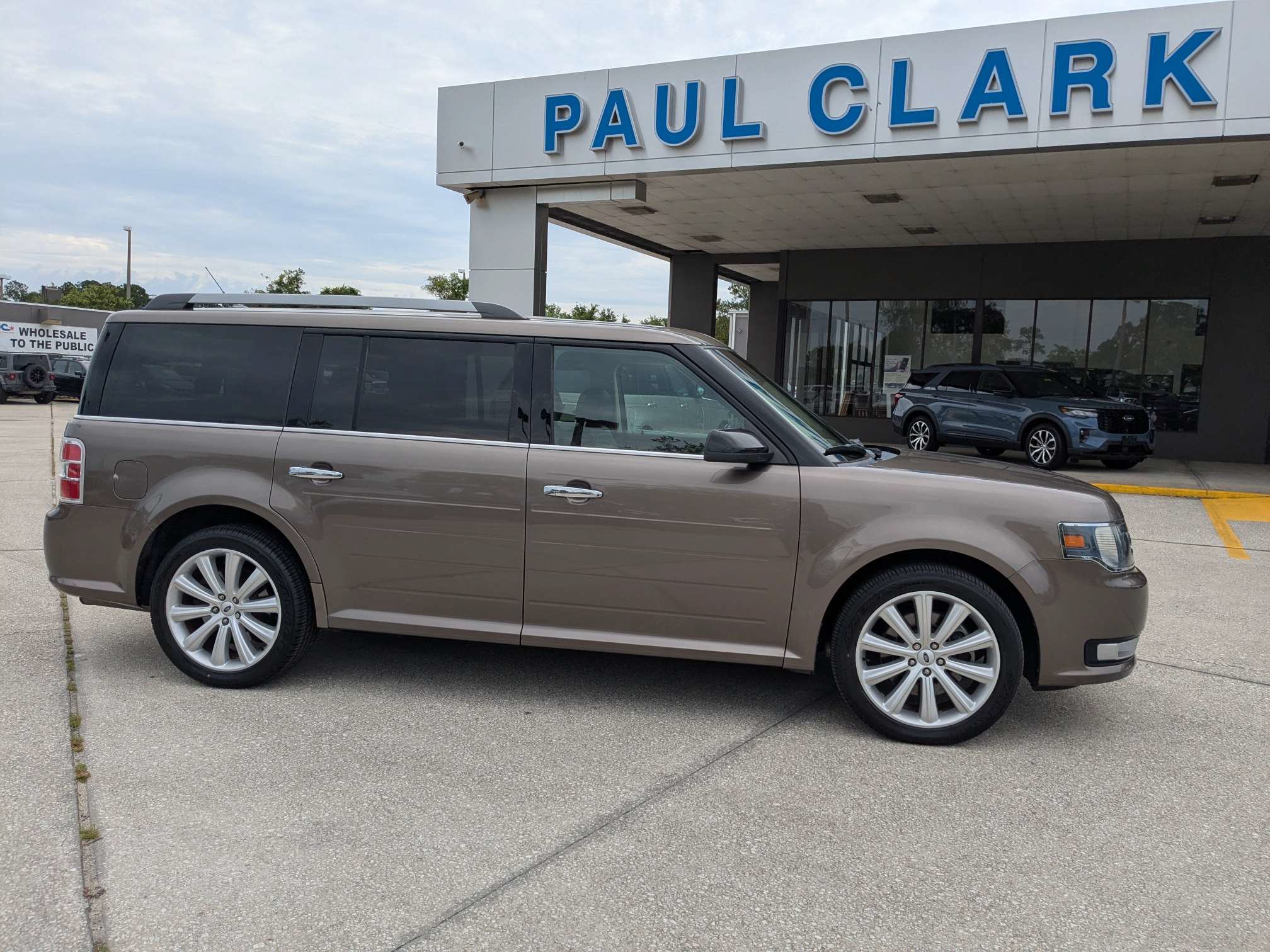 Used 2019 Ford Flex SEL w/ Equipment Group 202A FWD image 3