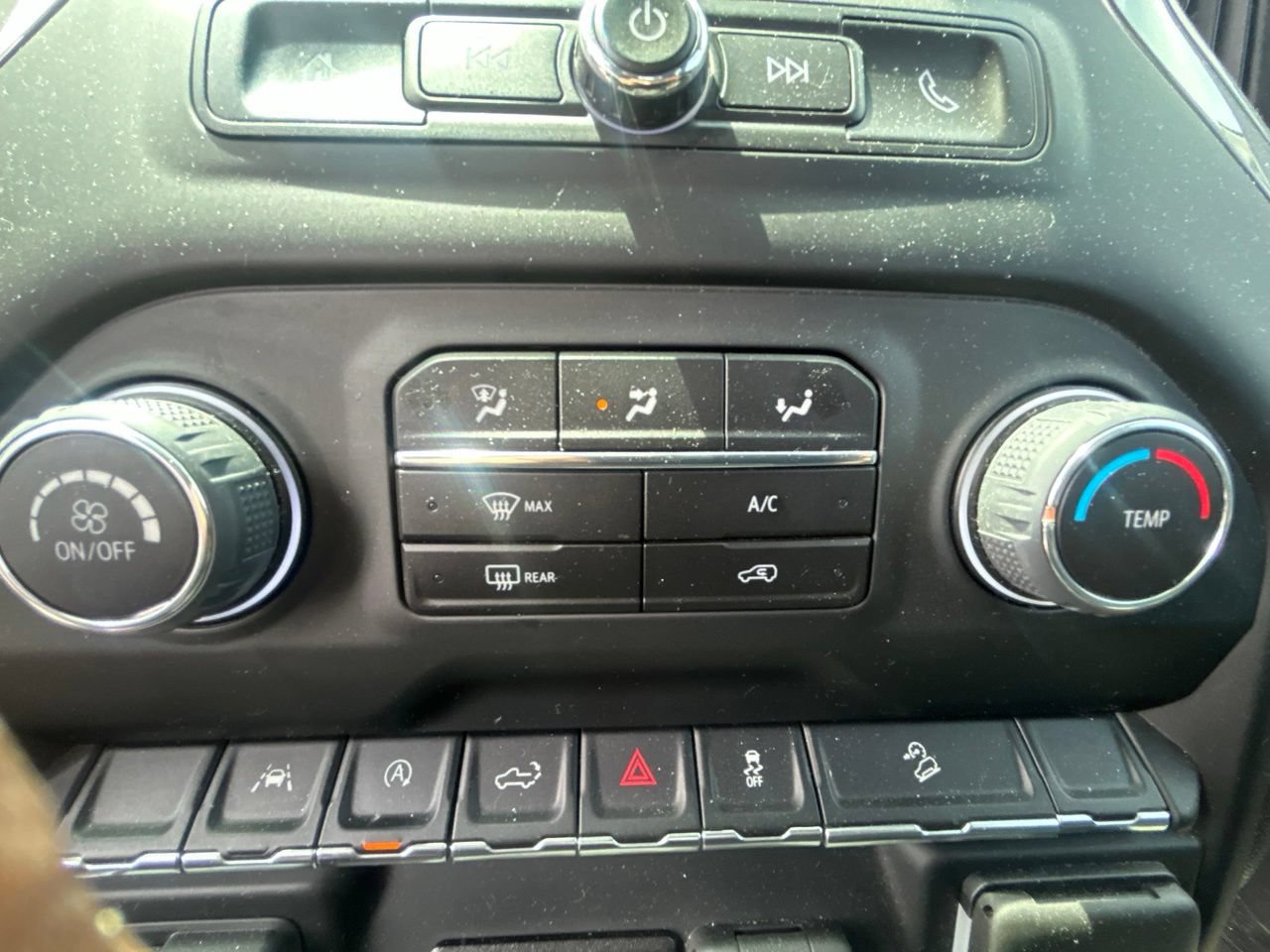 Used 2024 Chevrolet Silverado 1500 Custom Trail Boss w/ LPO, Dark Essentials Package AWD/4WD image 19