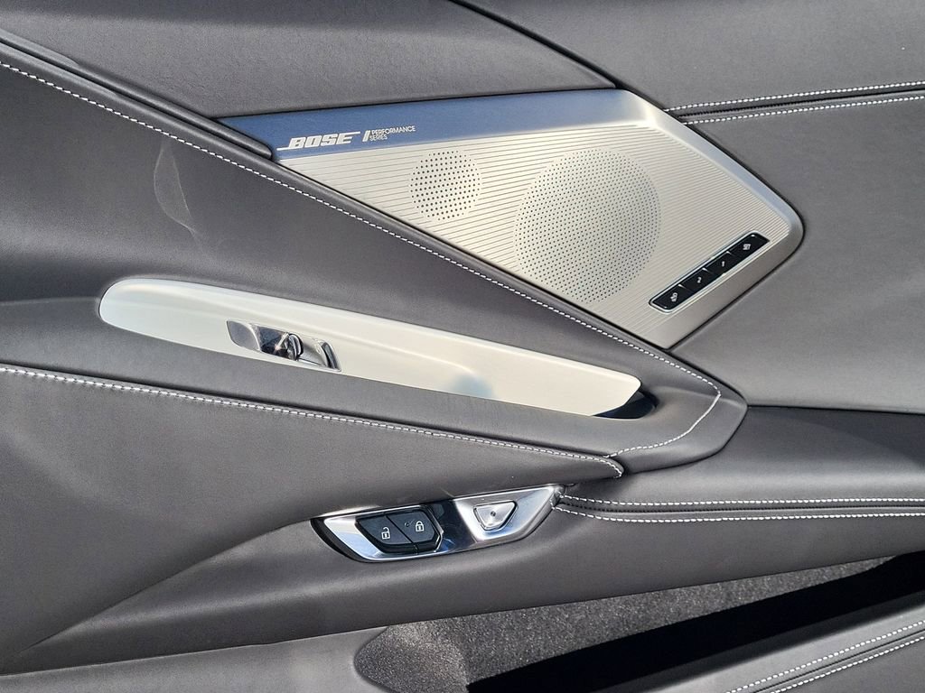 Used 2023 Chevrolet Corvette Stingray Premium Cpe w/ Z51 Performance Package image 17