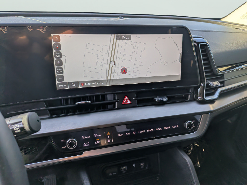 Used 2025 Kia Sportage EX FWD image 20