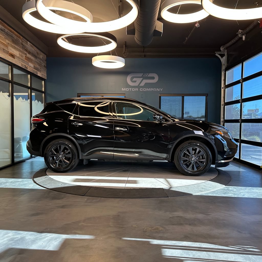 Used 2018 Nissan Murano SV w/ Premium Package AWD/4WD image 2