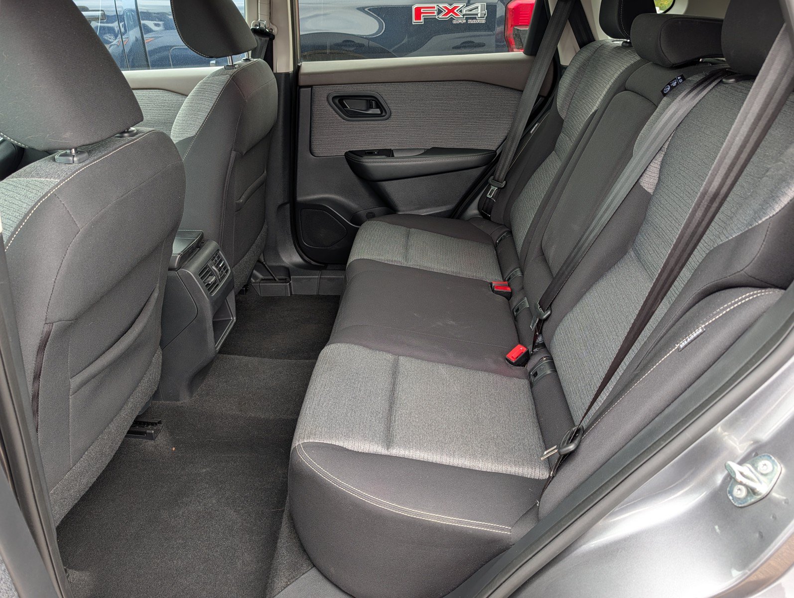 Used 2021 Nissan Rogue S AWD/4WD image 16