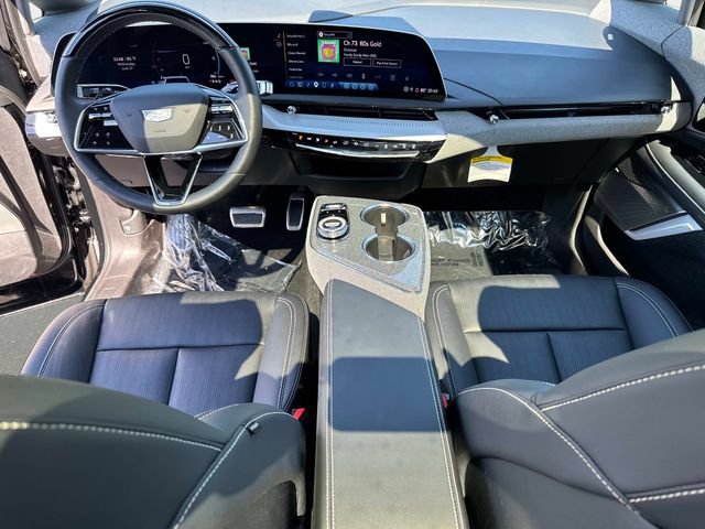 Certified 2025 Cadillac Optiq Luxury 2 w/ LPO, Floor Liner Package AWD/4WD image 16