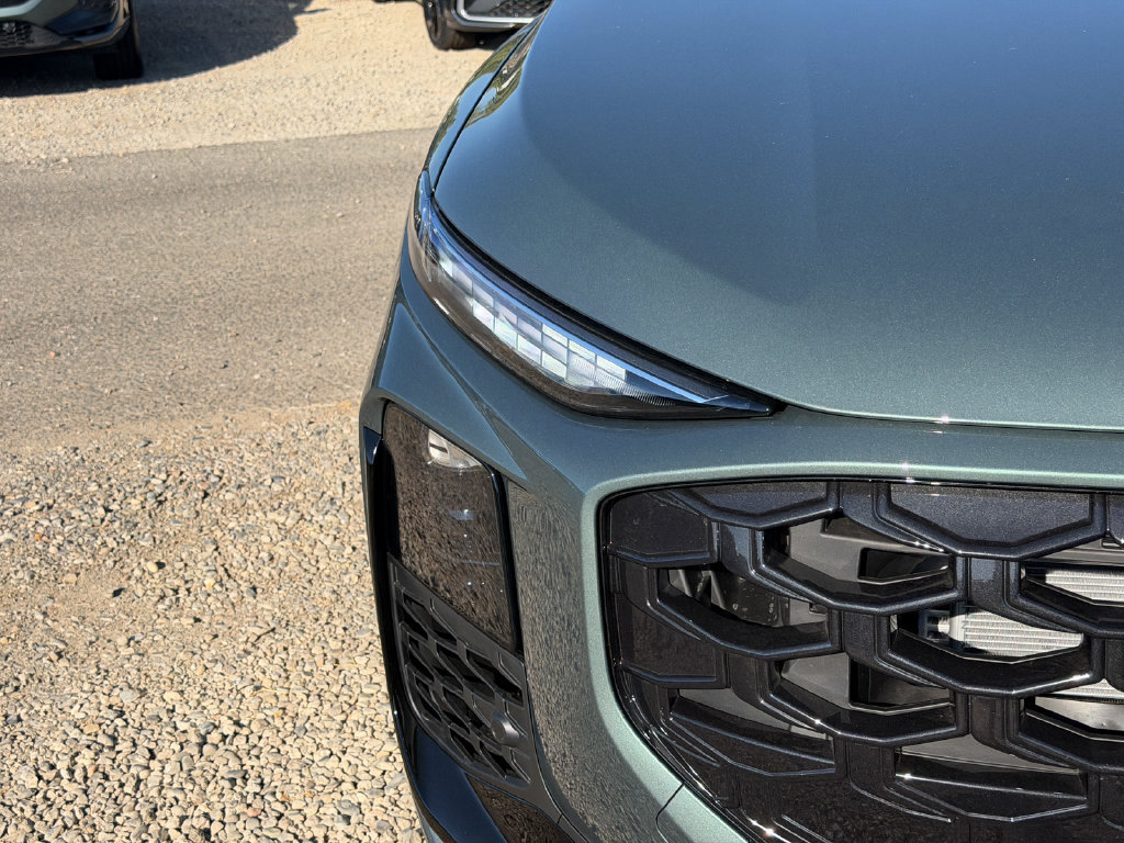 New 2026 Audi Q3 quattro 2.0T AWD/4WD image 5