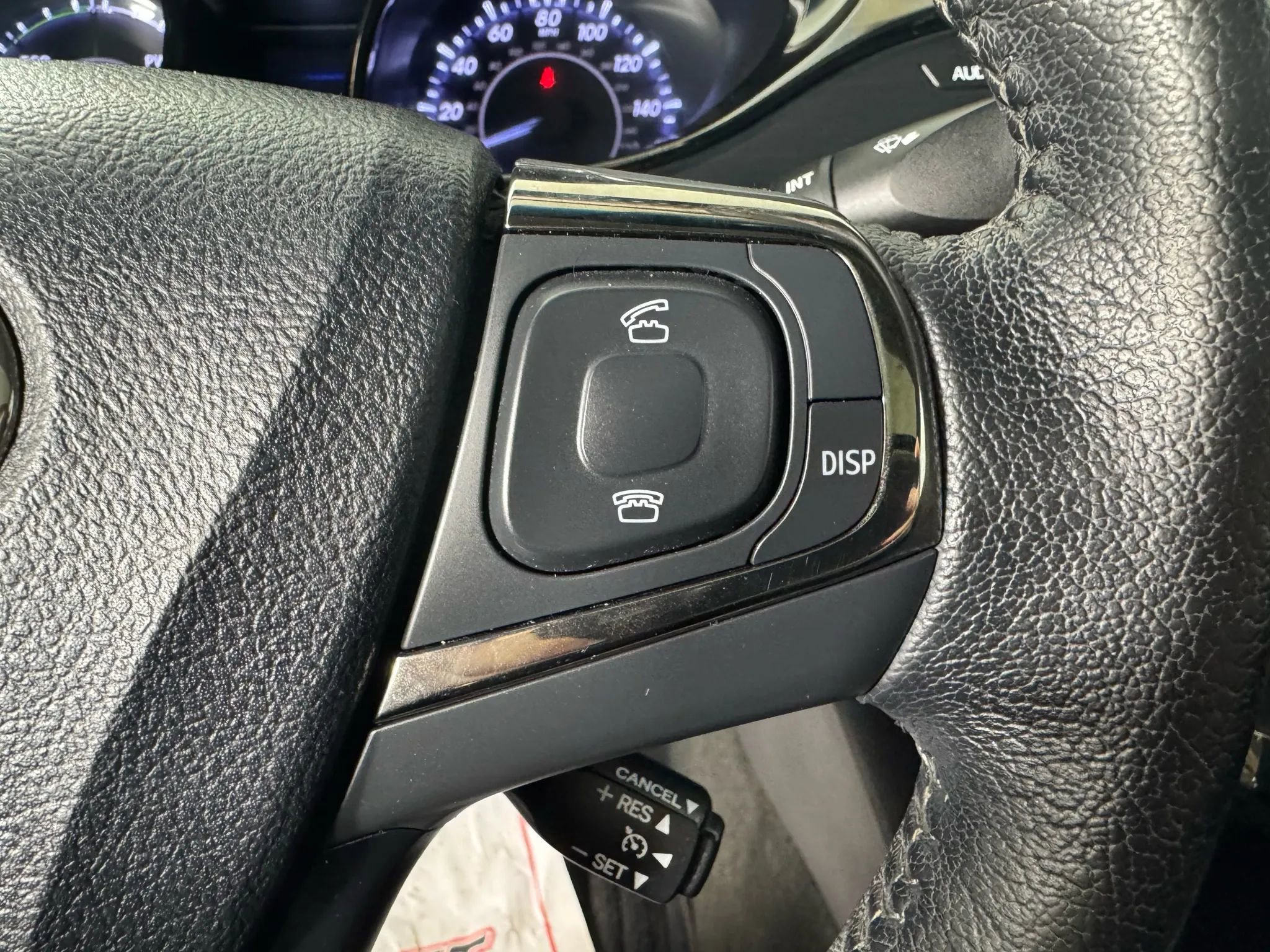 Used 2013 Toyota Avalon Limited image 16