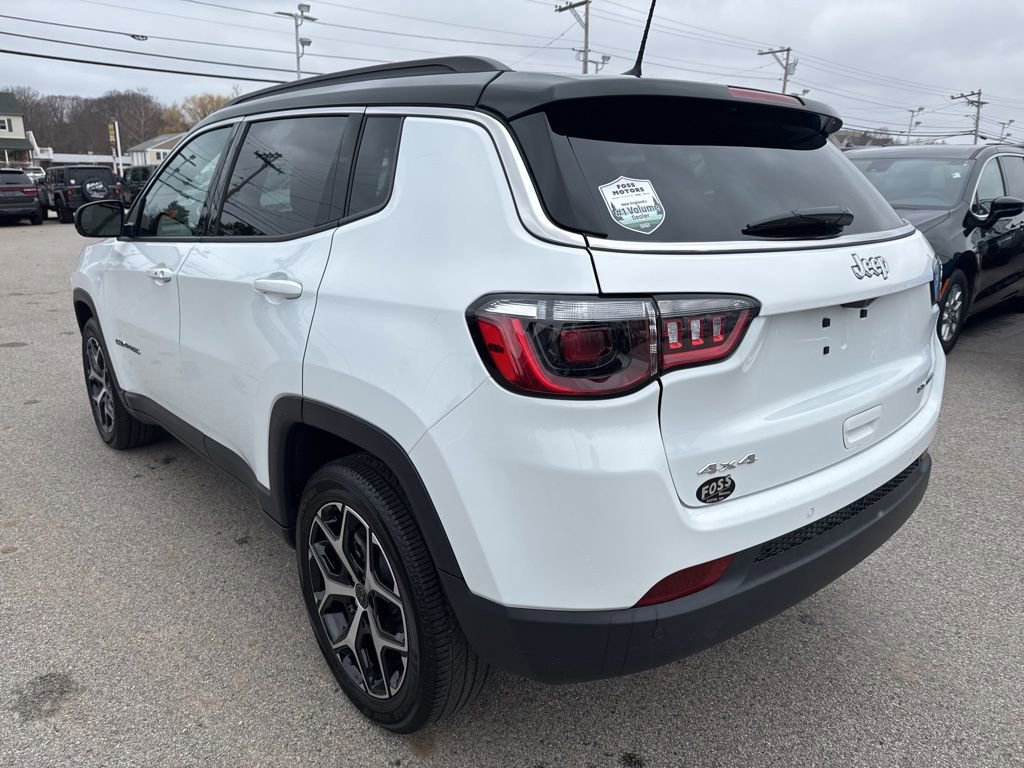Certified 2025 Jeep Compass Limited image 3