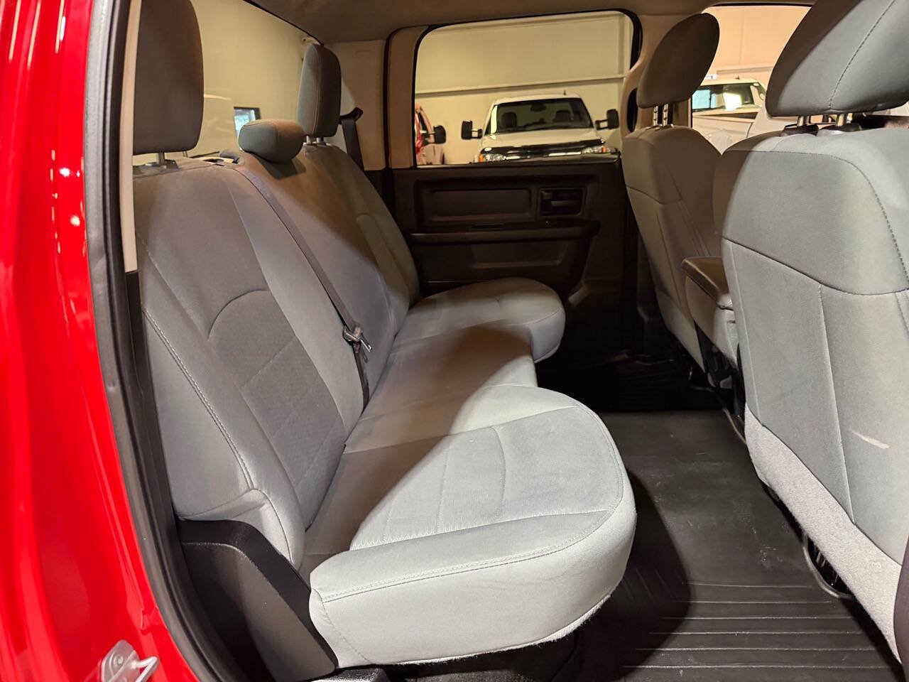 Used 2014 RAM 2500 Tradesman w/ Chrome Appearance Group AWD/4WD image 19