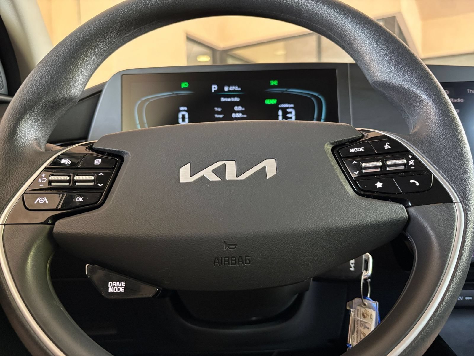 Used 2026 Kia Niro LX FWD image 25