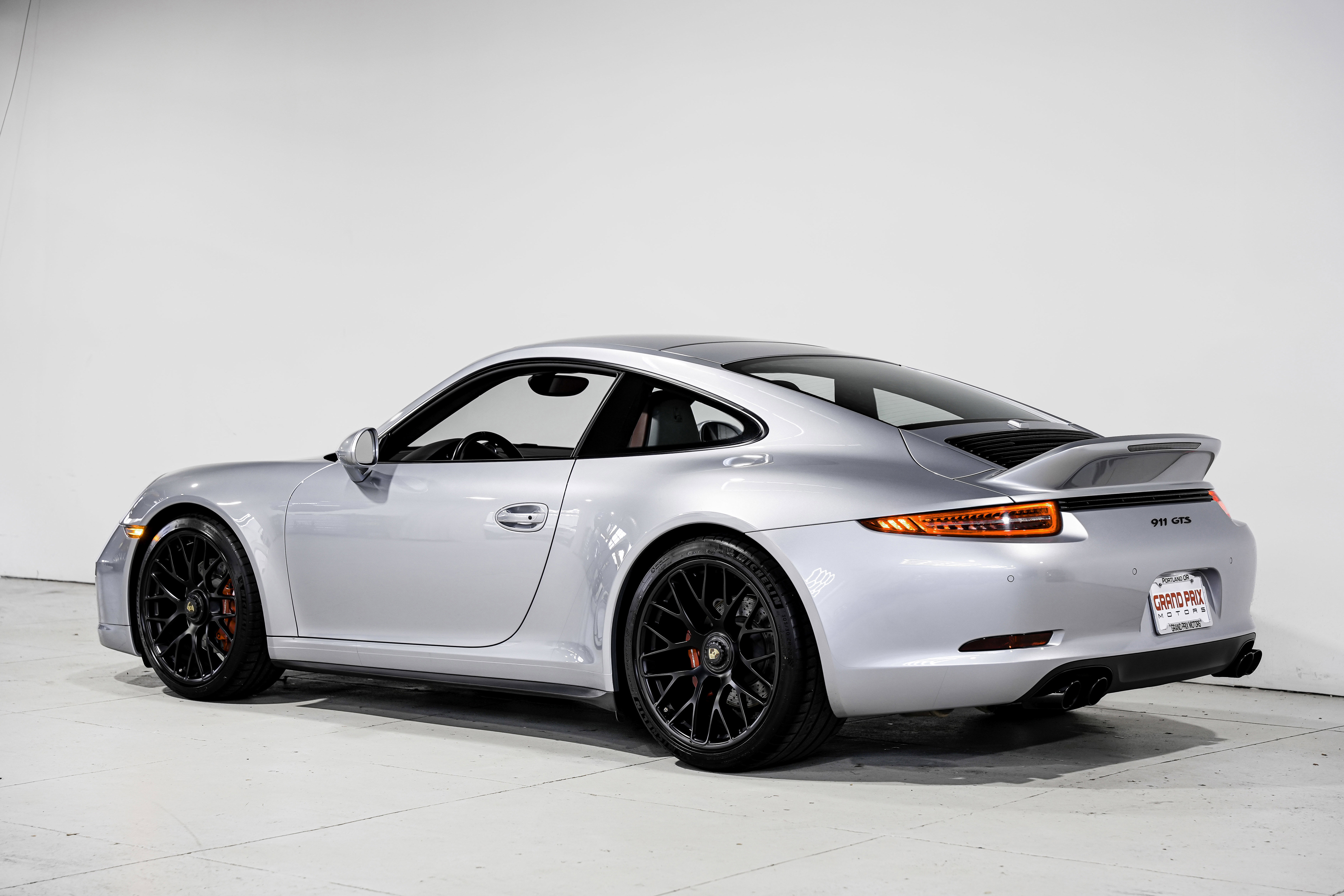 Used 2016 Porsche 911 Carrera GTS image 8