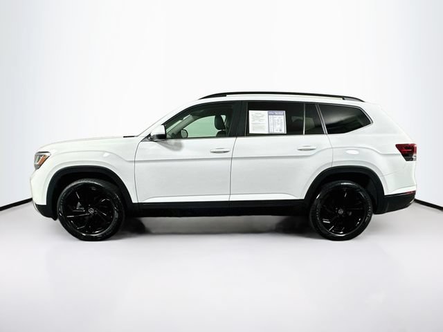 Certified 2023 Volkswagen Atlas SE w/ Black Wheel Package AWD/4WD image 5