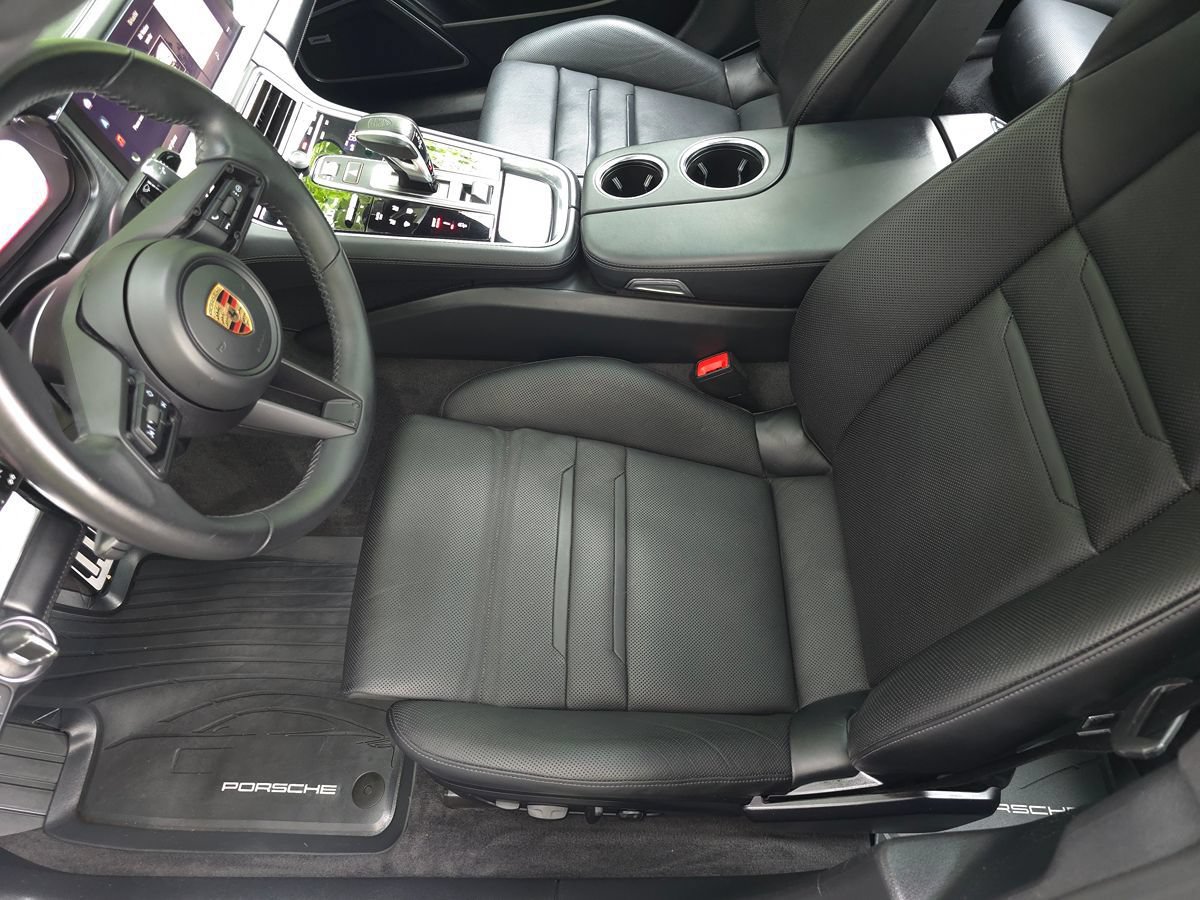 Used 2023 Porsche Panamera 4 Platinum Edition w/ Assistance Package AWD/4WD image 13