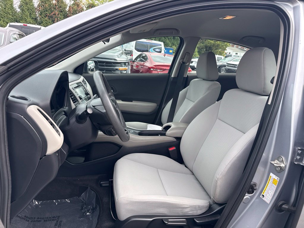 Used 2019 Honda HR-V LX image 14