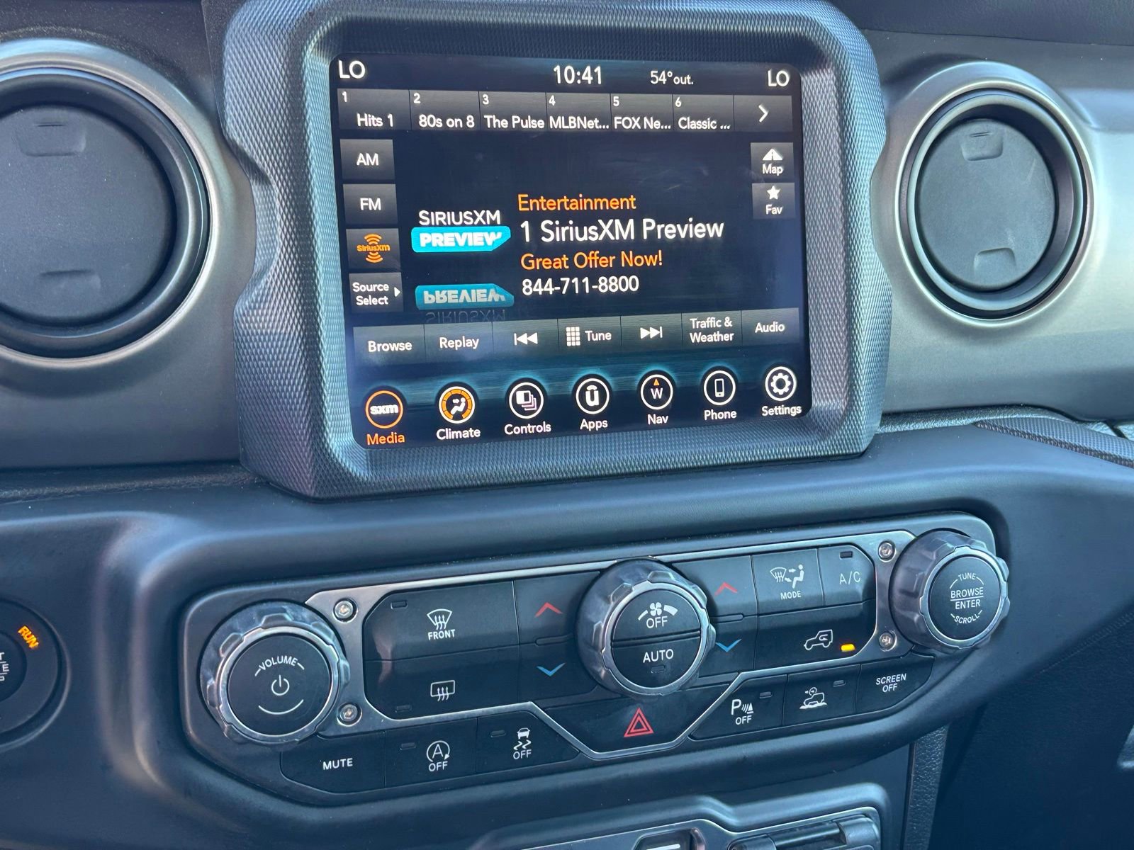Used 2021 Jeep Gladiator Sport AWD/4WD image 23