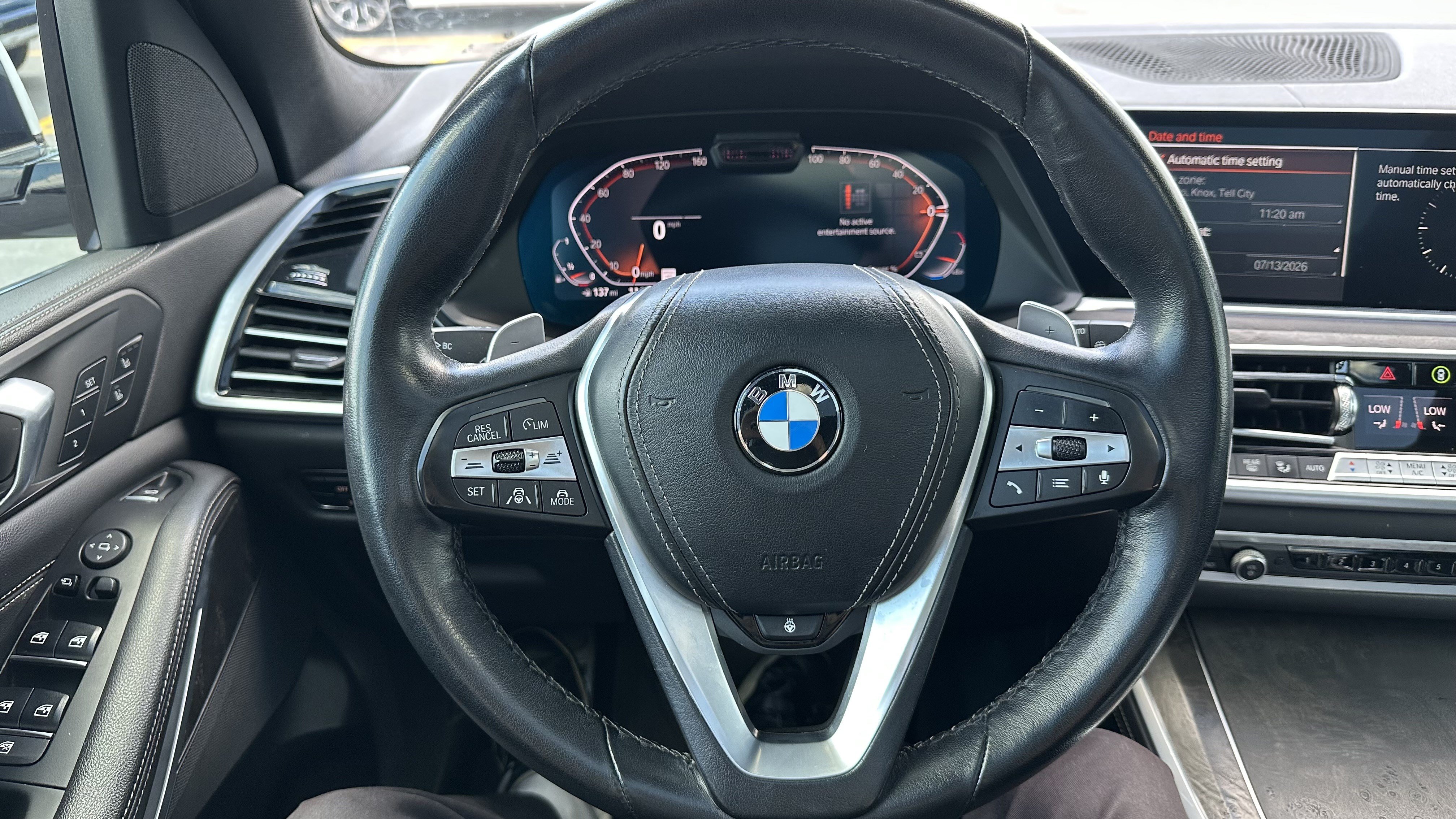 Used 2022 BMW X5 xDrive40i w/ Executive Package AWD/4WD image 19