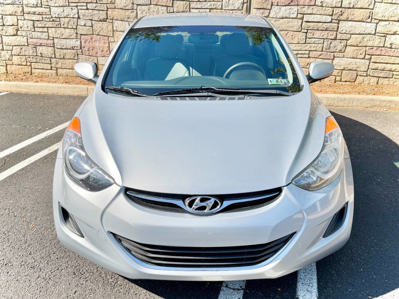 Used 2012 Hyundai Elantra GLS image 19
