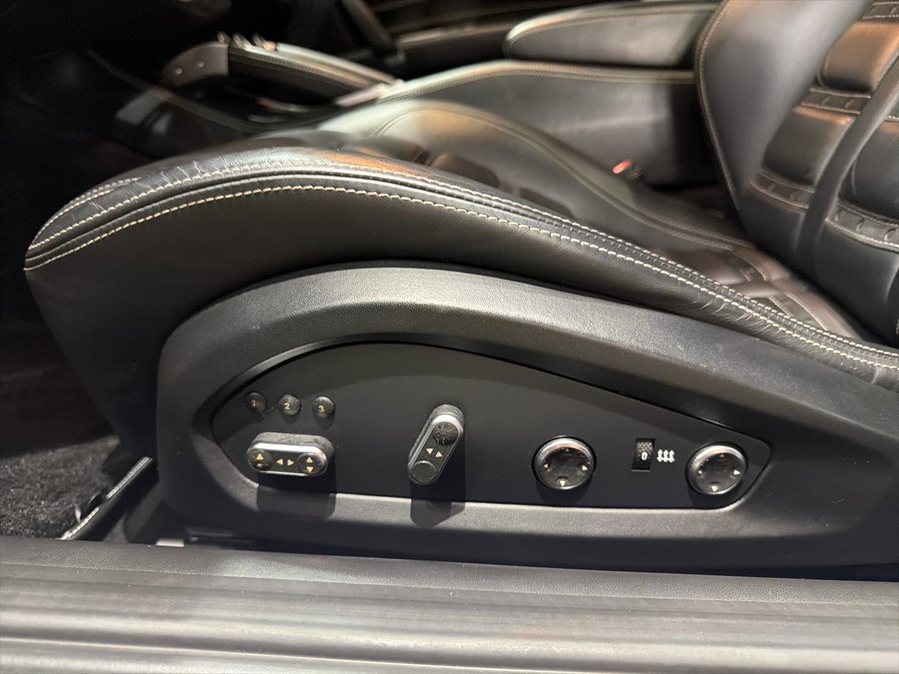 Used 2014 Ferrari FF image 22