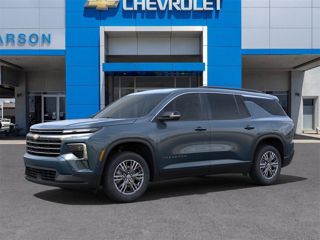 New 2025 Chevrolet Traverse LT w/ Enhanced Driving Package image 2