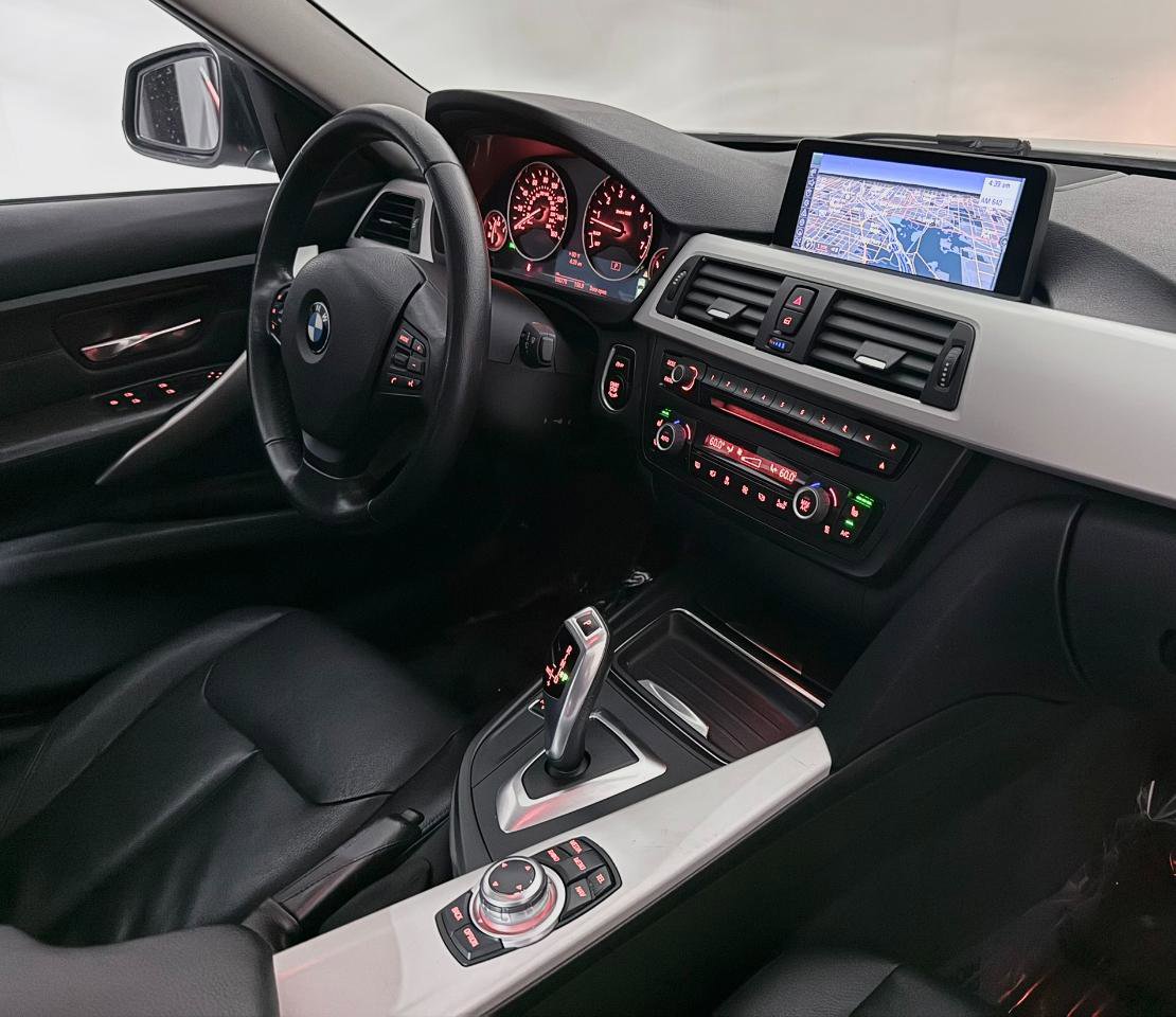 Used 2013 BMW 328i xDrive Sedan AWD/4WD image 26