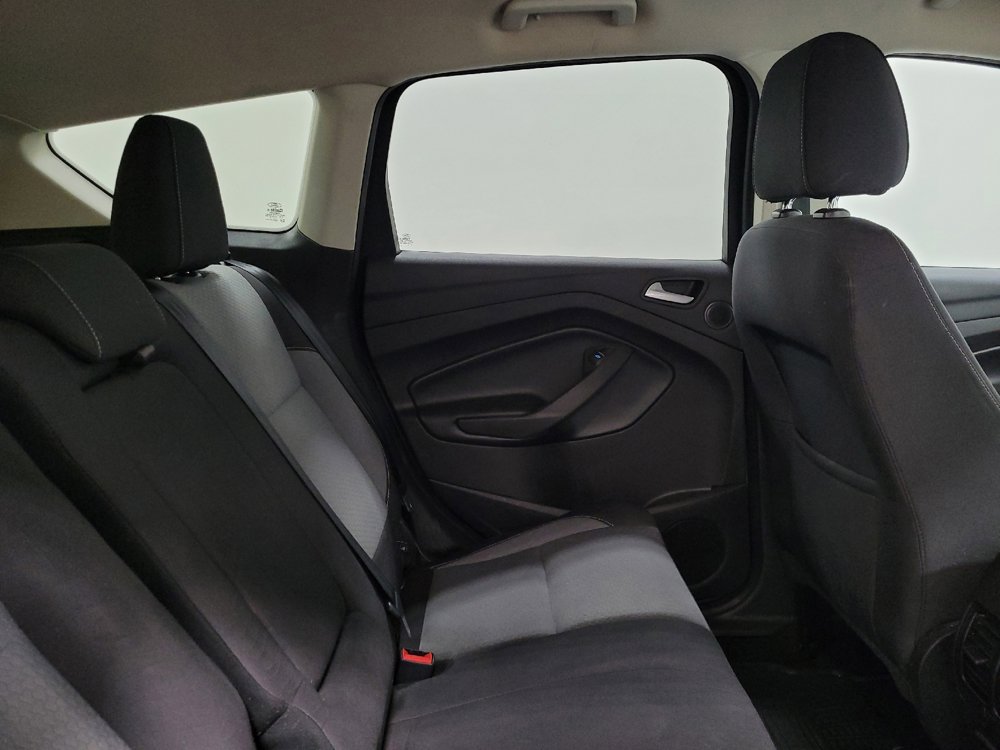 Used 2017 Ford Escape SE w/ Equipment Group 201A AWD/4WD image 19
