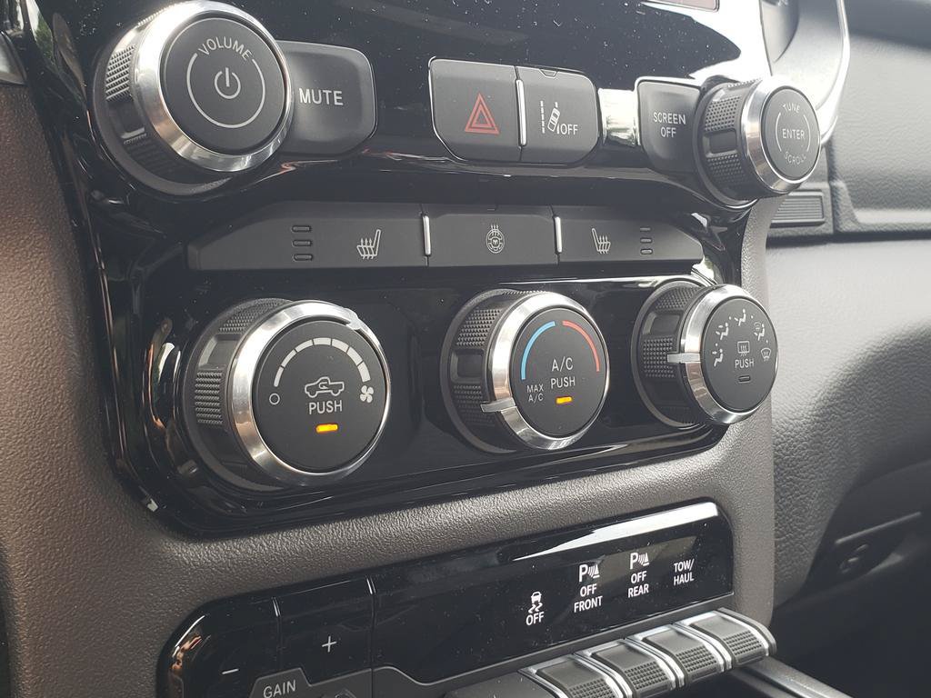 New 2026 RAM 1500 Big Horn w/ Night Edition AWD/4WD image 10