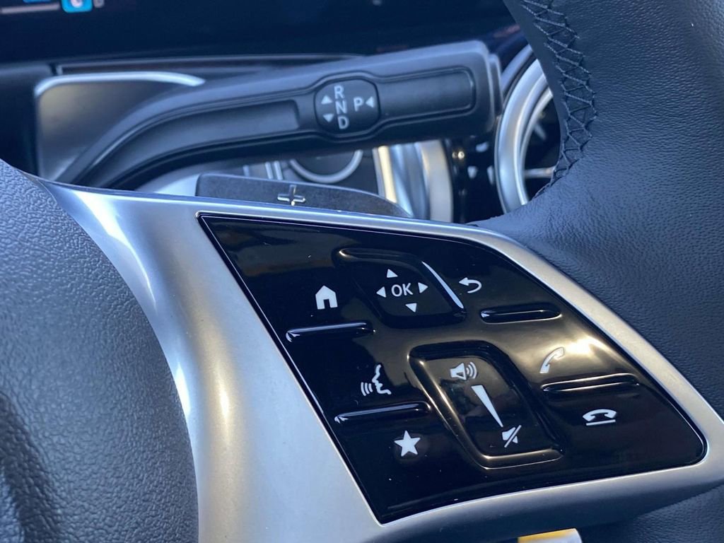 Certified 2025 Mercedes-Benz GLB 250 image 23