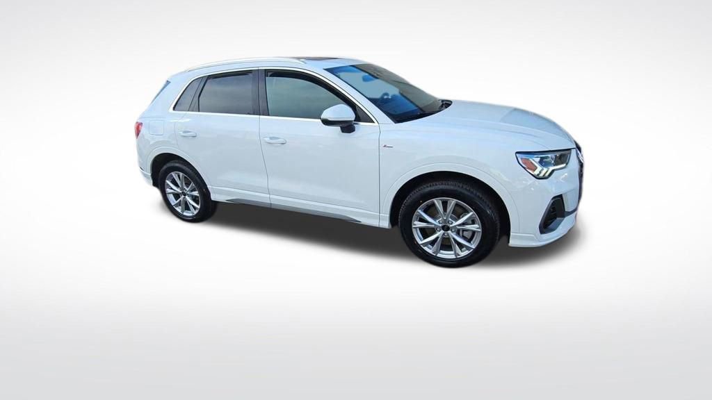 Used 2024 Audi Q3 2.0T Premium AWD/4WD image 8