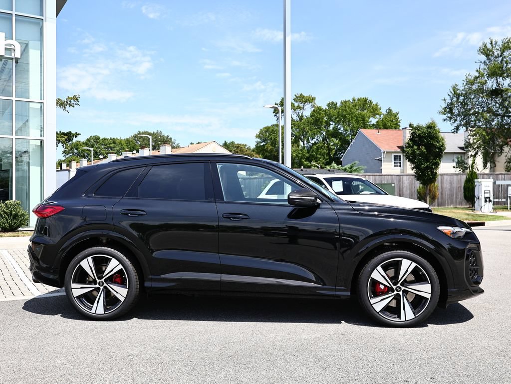 New 2026 Audi SQ5 Prestige AWD/4WD image 4