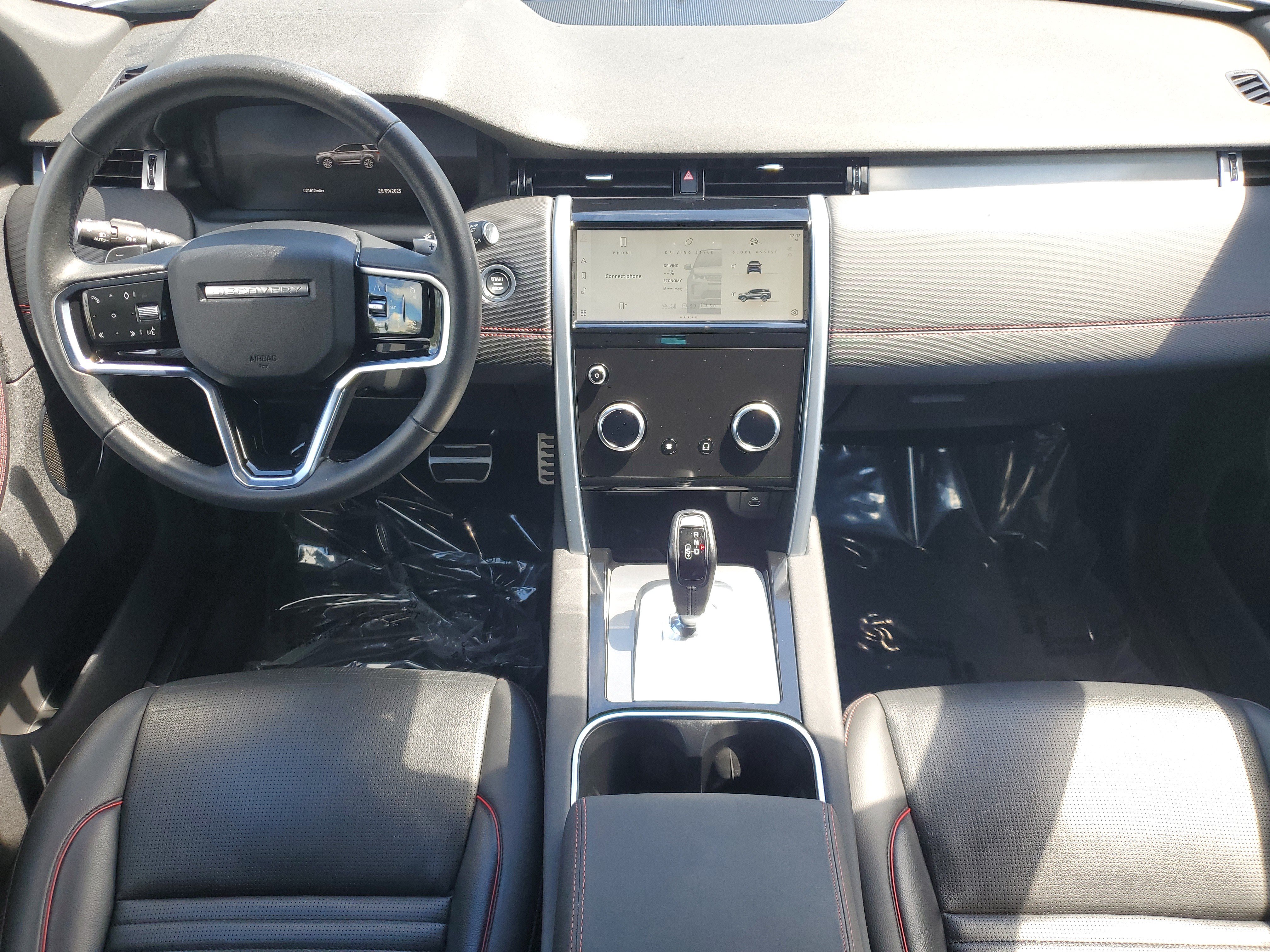 Used 2023 Land Rover Discovery Sport SE R-Dynamic AWD/4WD image 16